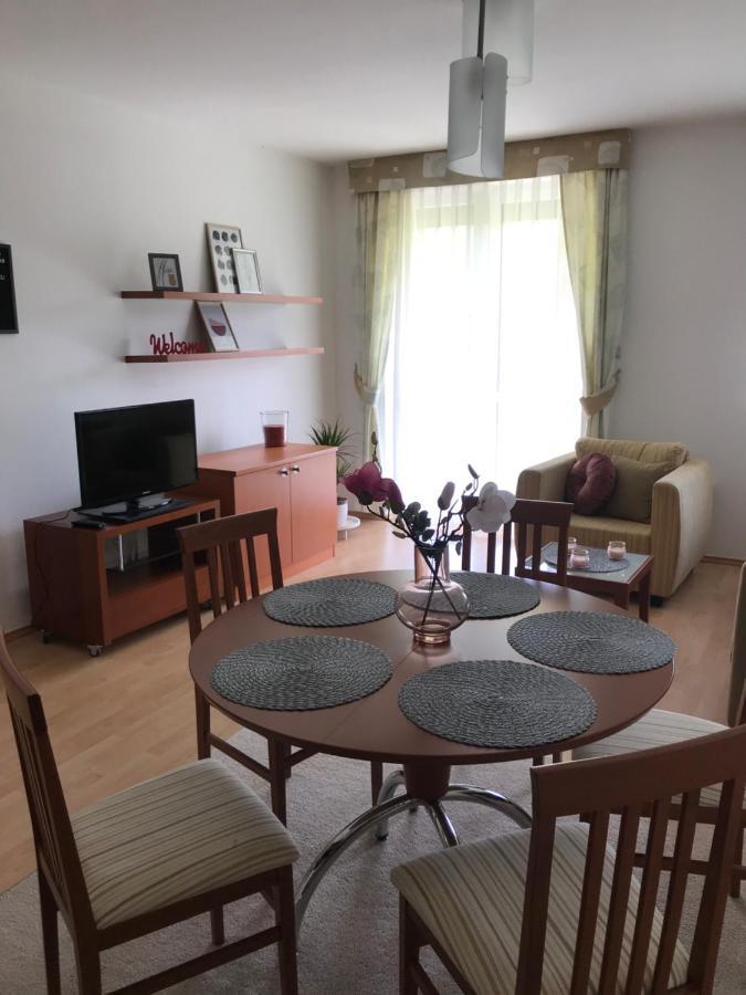 Lili Apartman Birdland Buekfuerdo 외부 사진